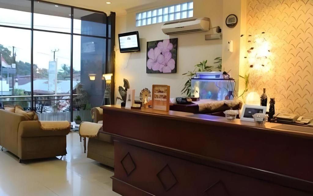 Hotel Dynasty Tarakan Ngoại thất bức ảnh