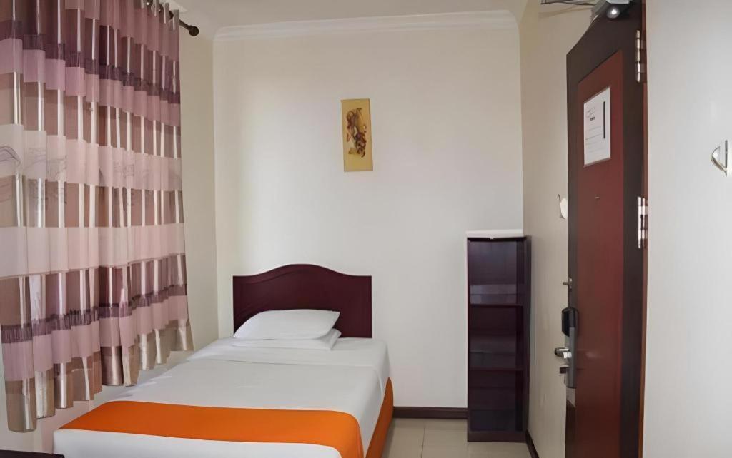 Hotel Dynasty Tarakan Ngoại thất bức ảnh