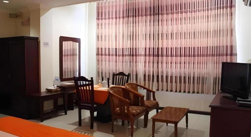 Hotel Dynasty Tarakan Ngoại thất bức ảnh